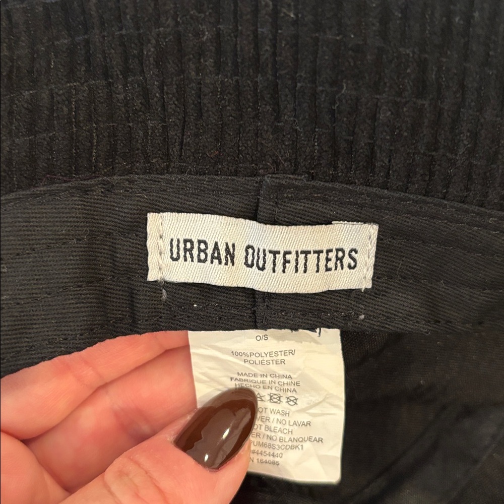 Urban Outfitters Black Corduroy Bucket Hat - Picture 3 of 3